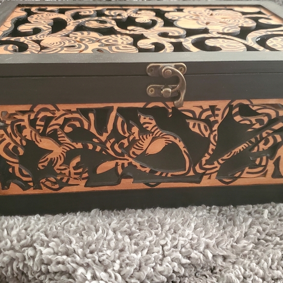 Hand Painted Keepsake Box - Picture 2 of 7